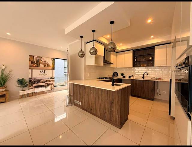 4 BEDROOM DUPLEX FOR SALE IN BRYANSTON